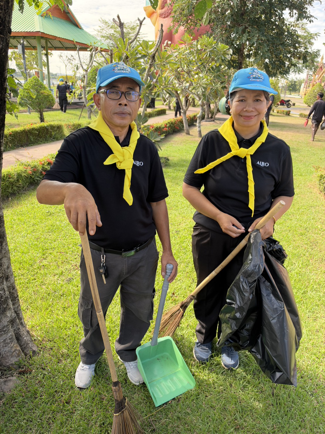 title - ส.ป.ก.ยโสธร ร่วมกิจกรรมจิตอาสาพัฒนา เนื่องในวันคล้ายวันสวรรคต  พระบาทสมเด็จพระจุลจอมเกล้าเจ้าอยู่หัว (วันปิยมหาราช)